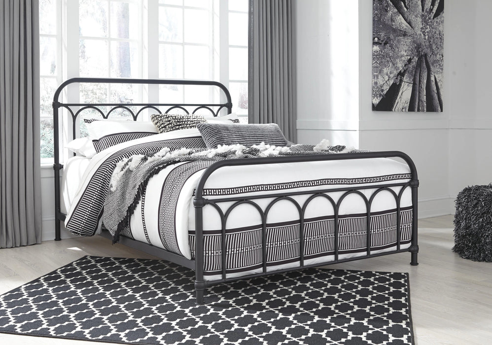 Nashburg Queen Bedroom Set