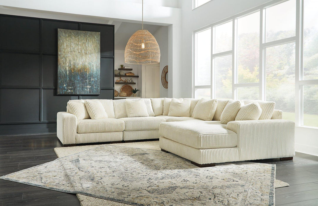 Lindyn Sectional with Chaise - Sweet Furniture (Columbus, Ohio)