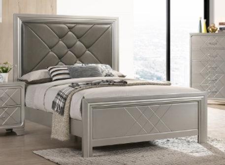 Crown Mark Phoebe King Platform Bed in Silver B6970-K image