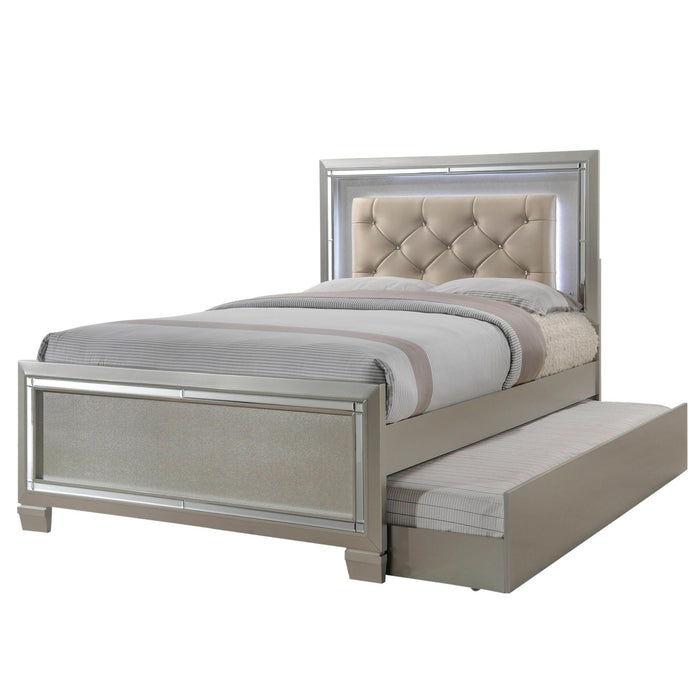 Platinum Youth Full Platform Bed w/ Trundle