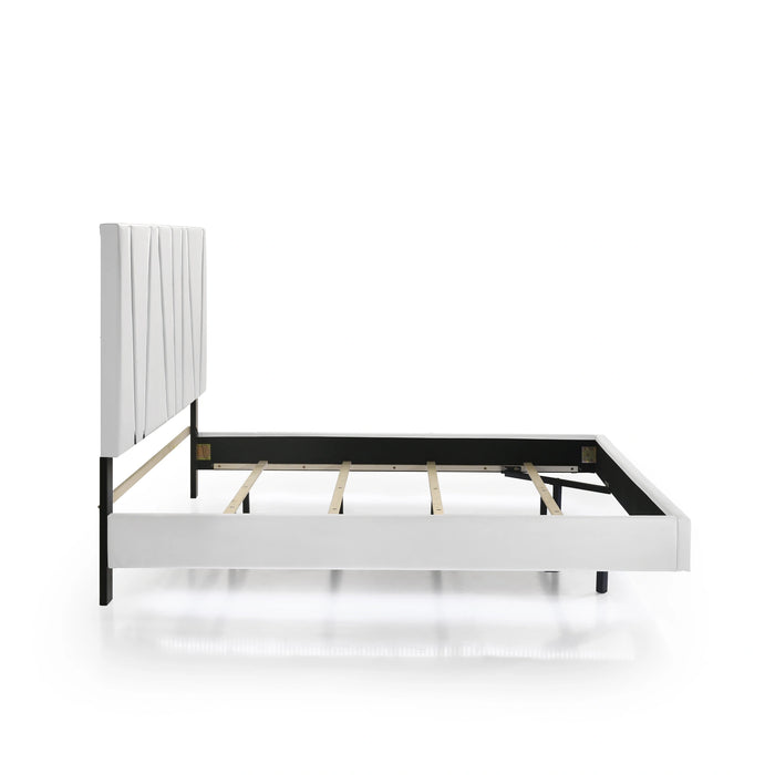 Europa 5/0 Q Headboard, Footboard & Slats-White