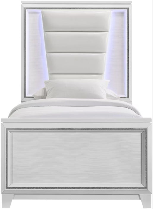 Elements International Moondance Twin Panel Bed in White