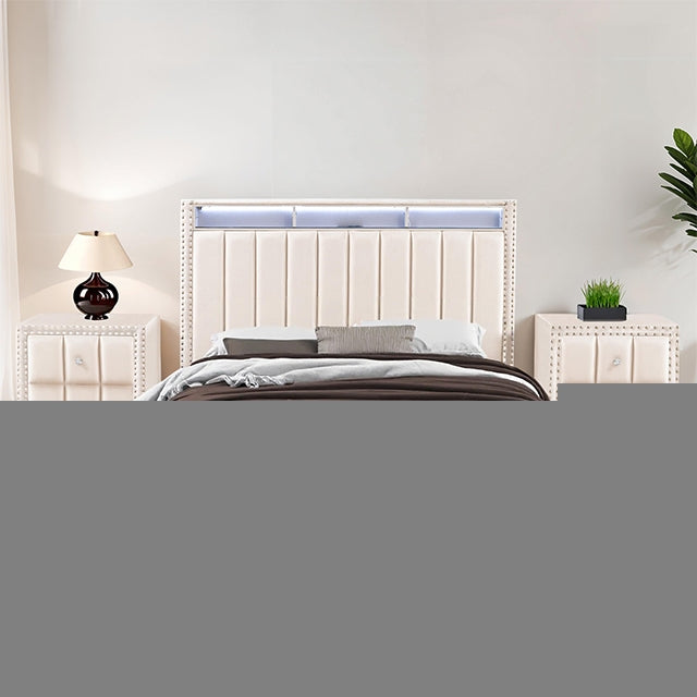 Farese Queen Bed w/ 2 Nightstands